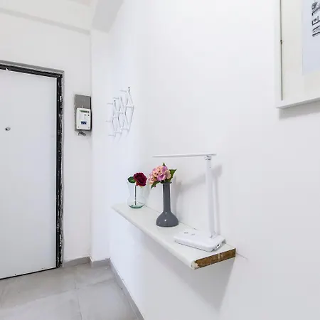 Apartment Trilocale Noverasco Ieo 1 *