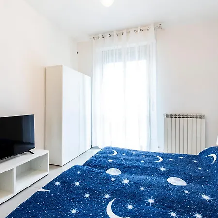 Apartment Trilocale Noverasco Ieo 1